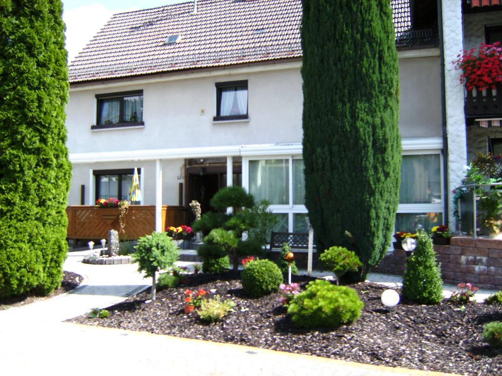 Ferienwohnungen Haus Waltraud Steinwiesen المظهر الخارجي الصورة